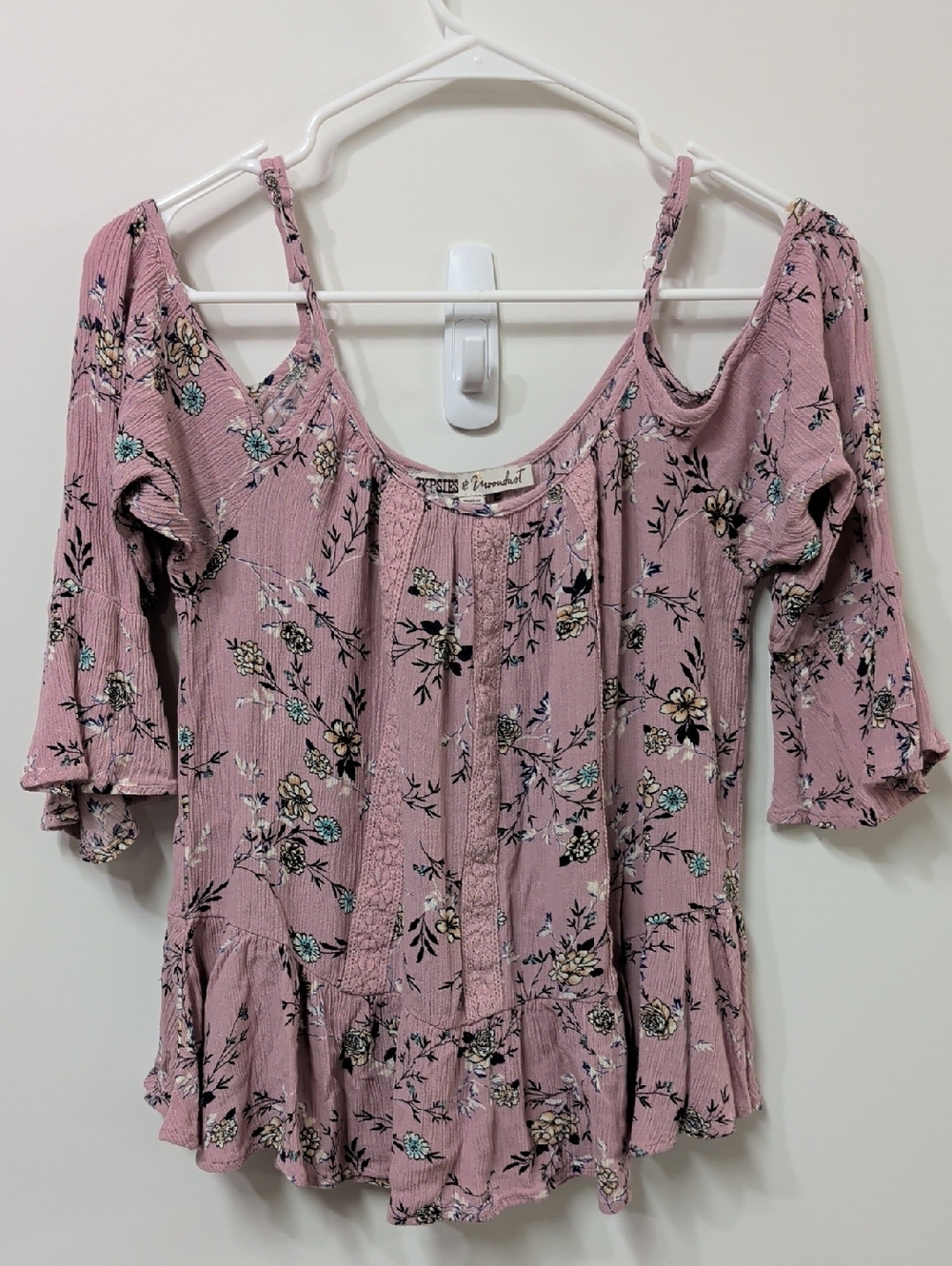 Gypsies & Moondust Dusty Pink Blue Floral Cold Shoulder Blouse Size Medium